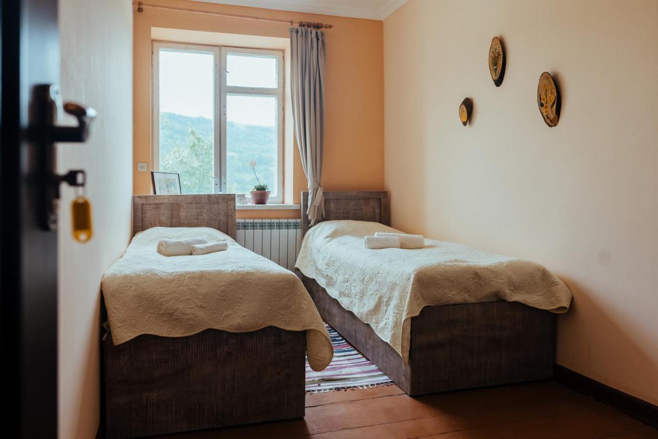 Chamich Guesthouse Debed Luaran gambar